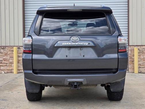 Magnetic Gray Metallic 2018 Toyota 4Runner SR5 Premium