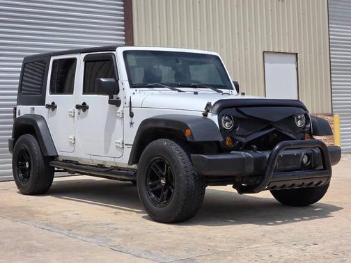 Bright White Clearcoat 2016 Jeep Wrangler Unlimited Sport