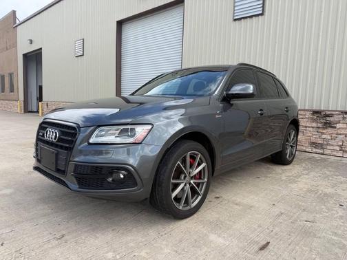 Daytona Gray Pearl Effect 2016 Audi SQ5 3.0T Premium Plus