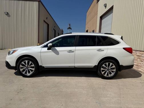 2017 Subaru Outback 3.6R Touring