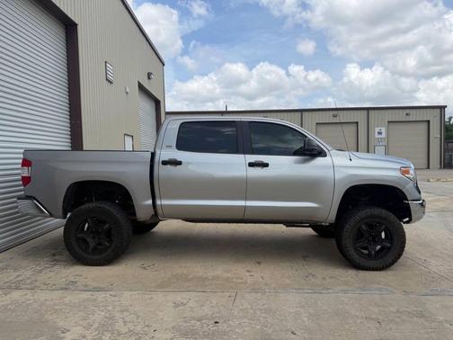Silver Sky Metallic 2017 Toyota Tundra SR5