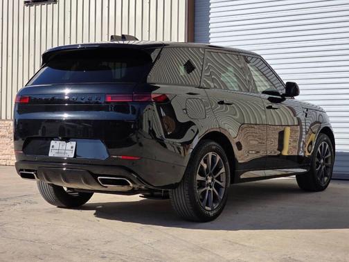 2024 Land Rover Range Rover Sport SE
