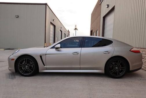 2013 Porsche Panamera 4S