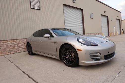 2013 Porsche Panamera 4S