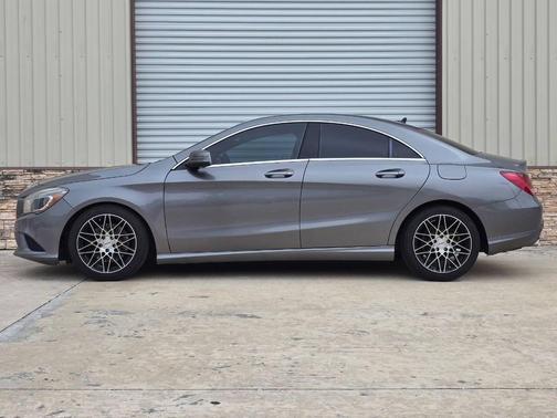 Mountain Gray Metallic 2014 Mercedes-Benz CLA-Class Base
