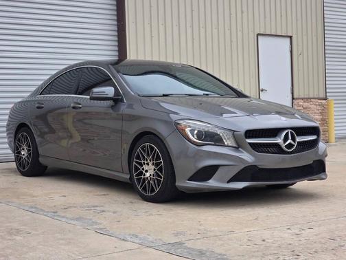 Mountain Gray Metallic 2014 Mercedes-Benz CLA-Class Base