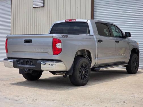 Silver Sky Metallic 2018 Toyota Tundra SR5