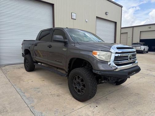 Magnetic Gray Metallic 2016 Toyota Tundra SR5