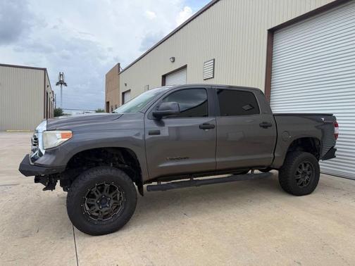Magnetic Gray Metallic 2016 Toyota Tundra SR5