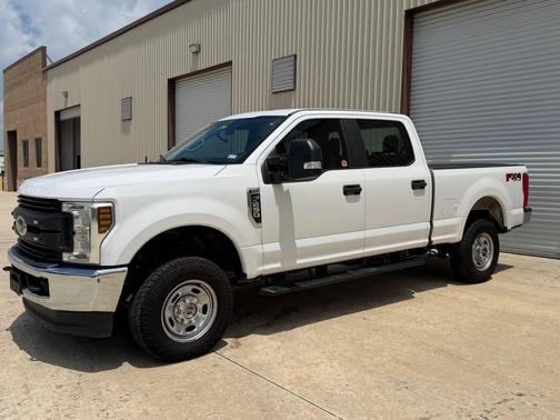 Oxford White 2019 Ford F-250 XL