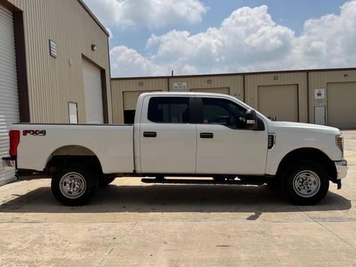 Oxford White 2019 Ford F-250 XL