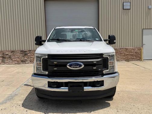 Oxford White 2019 Ford F-250 XL