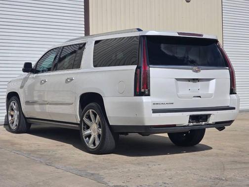 2018 Cadillac Escalade ESV Premium Luxury