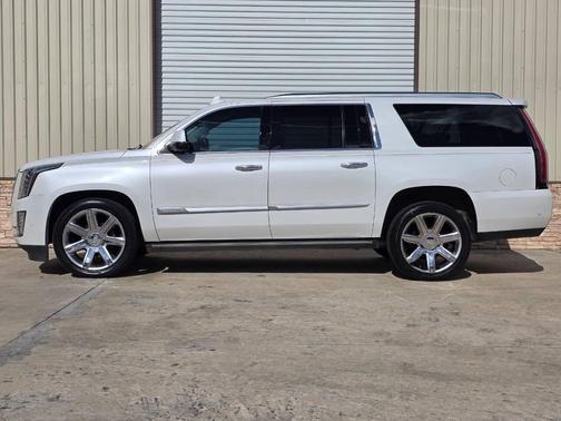 2018 Cadillac Escalade ESV Premium Luxury