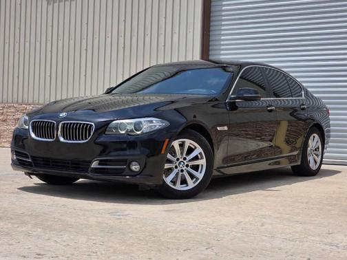 Black Sapphire Metallic 2016 BMW 528 528i 4dr Sedan