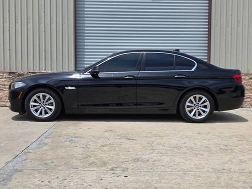 Black Sapphire Metallic 2016 BMW 528 528i 4dr Sedan