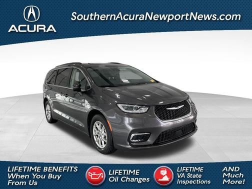 2022 Chrysler Pacifica Touring-L