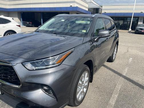 2021 Toyota Highlander Hybrid Limited