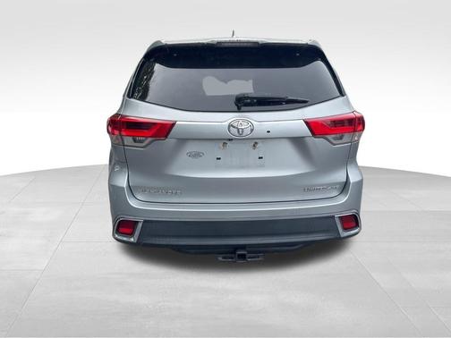 2017 Toyota Highlander Limited Platinum