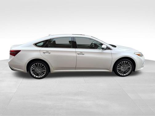 2016 Toyota Avalon Limited
