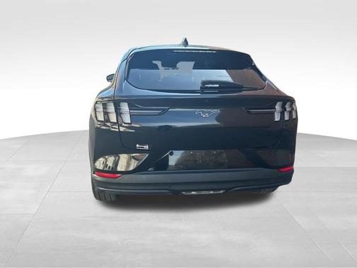 2022 Ford Mustang Mach-E Select