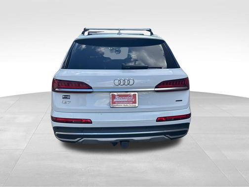 2021 Audi Q7 55 Premium