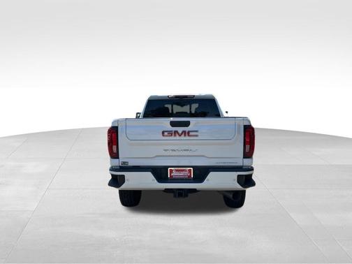 White Frost Tri-Coat 2022 GMC Sierra 2500 Denali