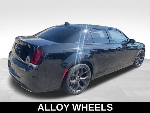 2020 Chrysler 300 S