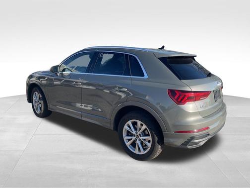 2025 Audi Q3 45 S line Premium