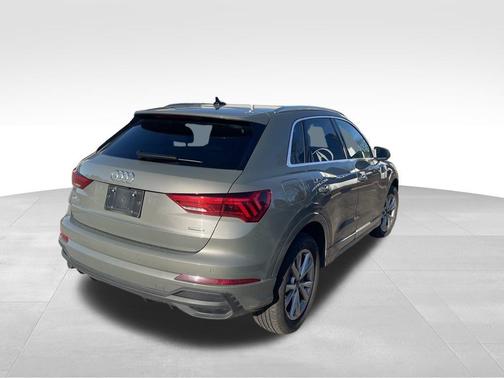 2025 Audi Q3 45 S line Premium