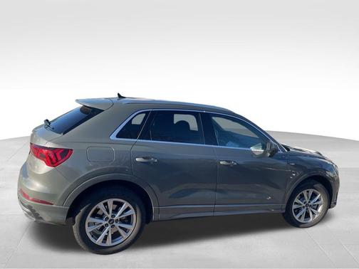 2025 Audi Q3 45 S line Premium