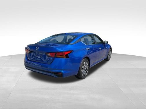 Bluestone Pearl 2025 Nissan Altima SV