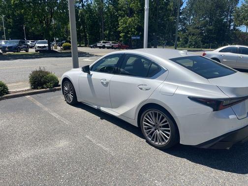 2022 Lexus IS 300 Base