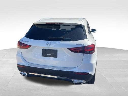 2021 Mercedes-Benz GLA 250 Base 4MATIC