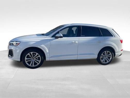 2025 Audi Q7 55 Premium