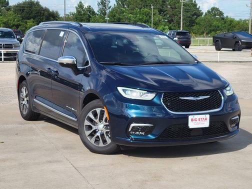 2025 Chrysler Pacifica L