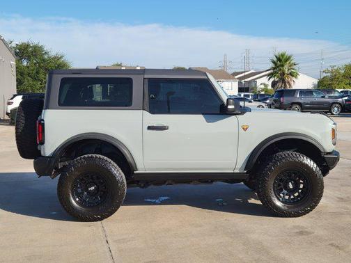 2022 Ford Bronco Badlands