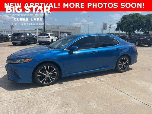 2019 Toyota Camry SE