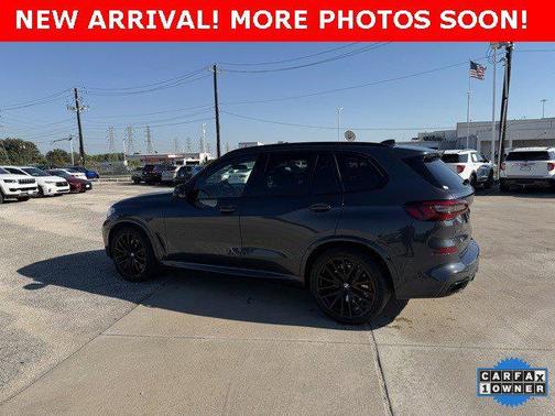 2021 BMW X5 M50i