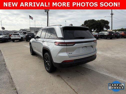 2024 Jeep Grand Cherokee Altitude