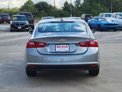 2024 Chevrolet Malibu LT