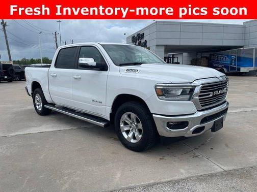 Bright White Clearcoat 2024 RAM 1500 Laramie