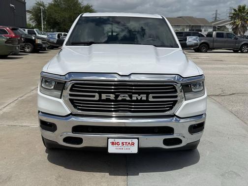 Bright White Clearcoat 2024 RAM 1500 Laramie