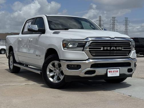 Bright White Clearcoat 2024 RAM 1500 Laramie