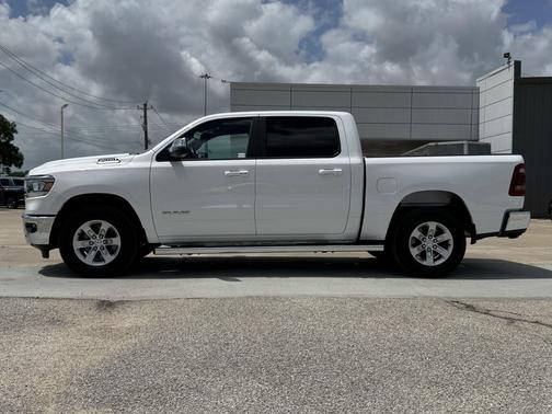 Bright White Clearcoat 2024 RAM 1500 Laramie