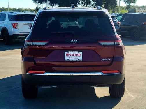 2025 Jeep Grand Cherokee Laredo