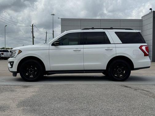 Star White Metallic Tri-Coat 2020 Ford Expedition XLT