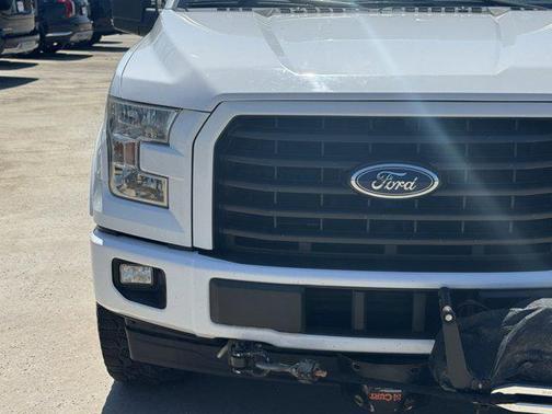 Oxford White 2017 Ford F-150 XL