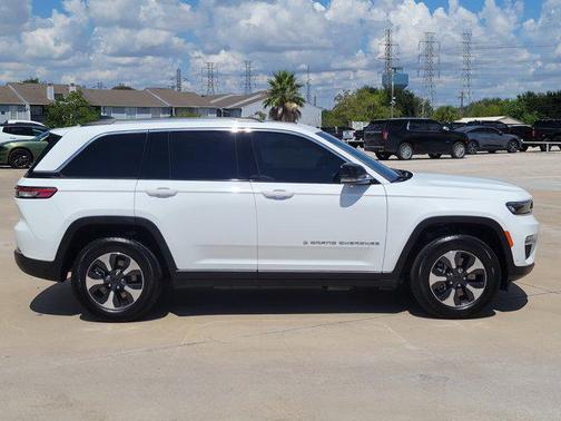 2022 Jeep Grand Cherokee 4xe Base