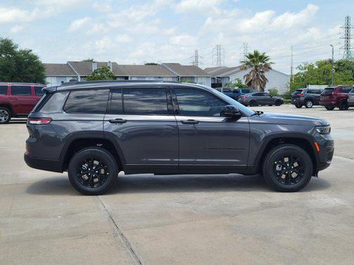 2025 Jeep Grand Cherokee L Altitude